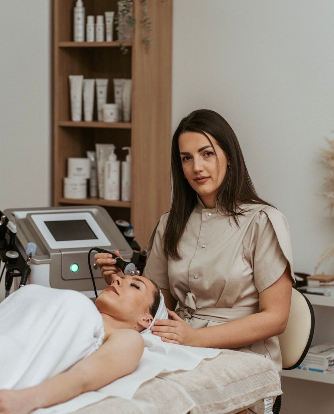 Najpopularnije i najkvalitetnije medicinske  uniforme i uniforme za salone na Balkanu (u  Srbiji , Bosni i Hercegovini i Republici Srpskoj, Crnoj Gori,Hrvatskoj i Makedoniji) I u Evropi.
