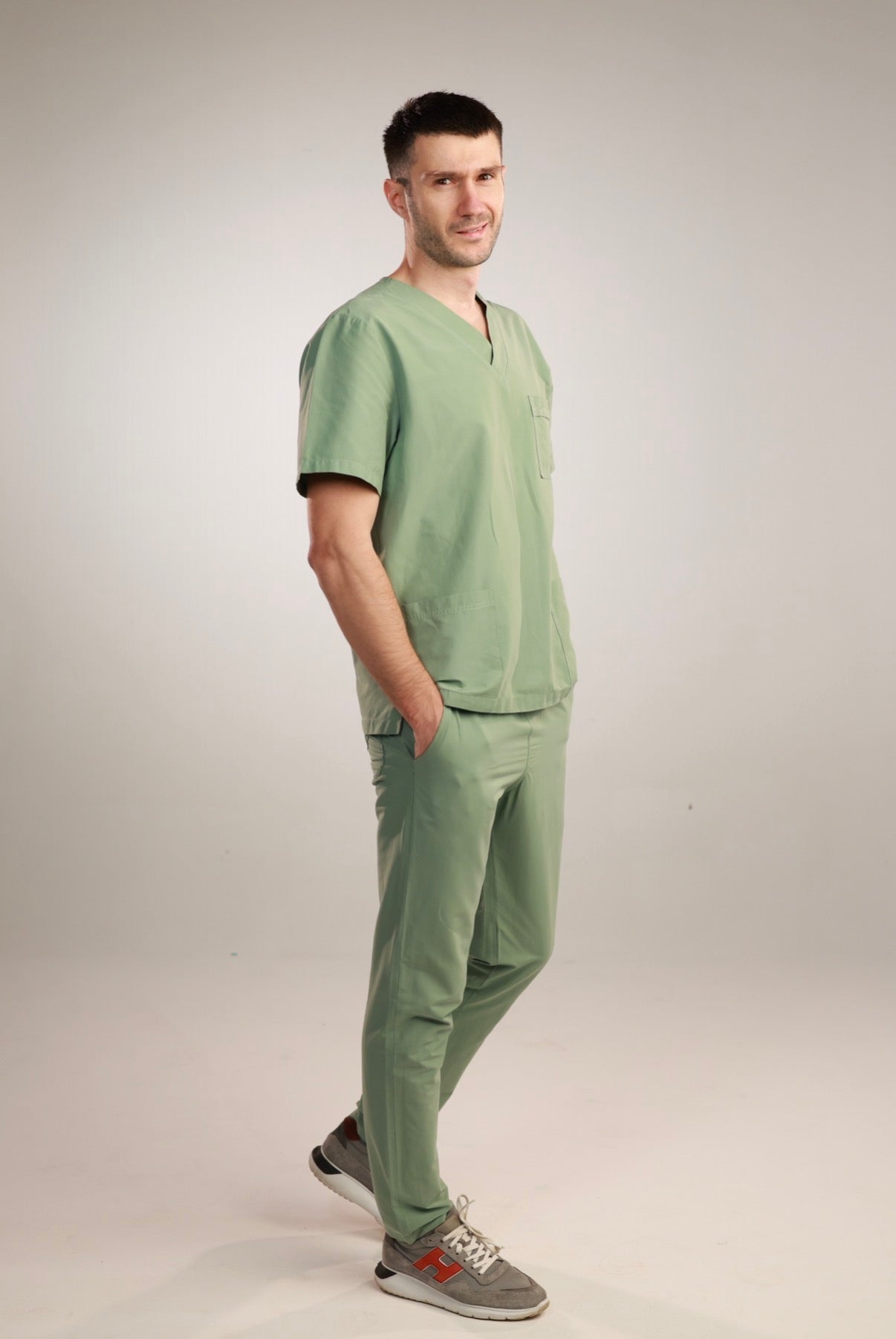 Najpopularnije i najkvalitetnije medicinske  uniforme i uniforme za salone na Balkanu (u  Srbiji , Bosni i Hercegovini i Republici Srpskoj, Crnoj Gori,Hrvatskoj i Makedoniji) I u Evropi.