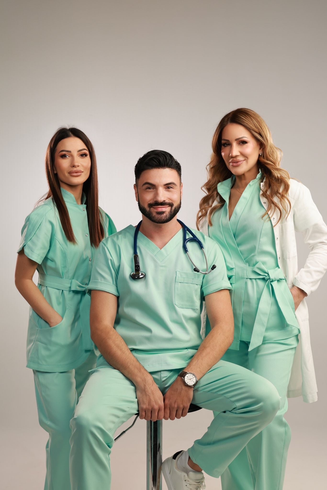 Najpopularnije i najkvalitetnije medicinske  uniforme i uniforme za salone na Balkanu (u  Srbiji , Bosni i Hercegovini i Republici Srpskoj, Crnoj Gori,Hrvatskoj i Makedoniji) I u Evropi.