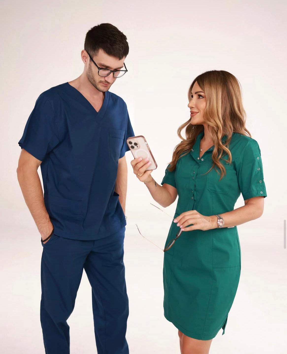 Najpopularnije i najkvalitetnije medicinske  uniforme i uniforme za salone na Balkanu (u  Srbiji , Bosni i Hercegovini i Republici Srpskoj, Crnoj Gori,Hrvatskoj i Makedoniji) I u Evropi.