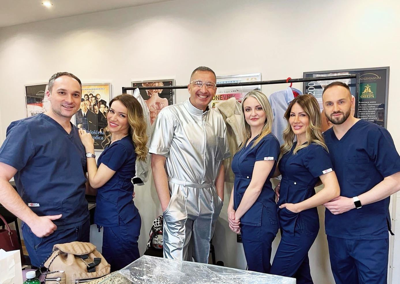 Najpopularnije i najkvalitetnije medicinske  uniforme i uniforme za salone na Balkanu (u  Srbiji , Bosni i Hercegovini i Republici Srpskoj, Crnoj Gori,Hrvatskoj i Makedoniji) I u Evropi.